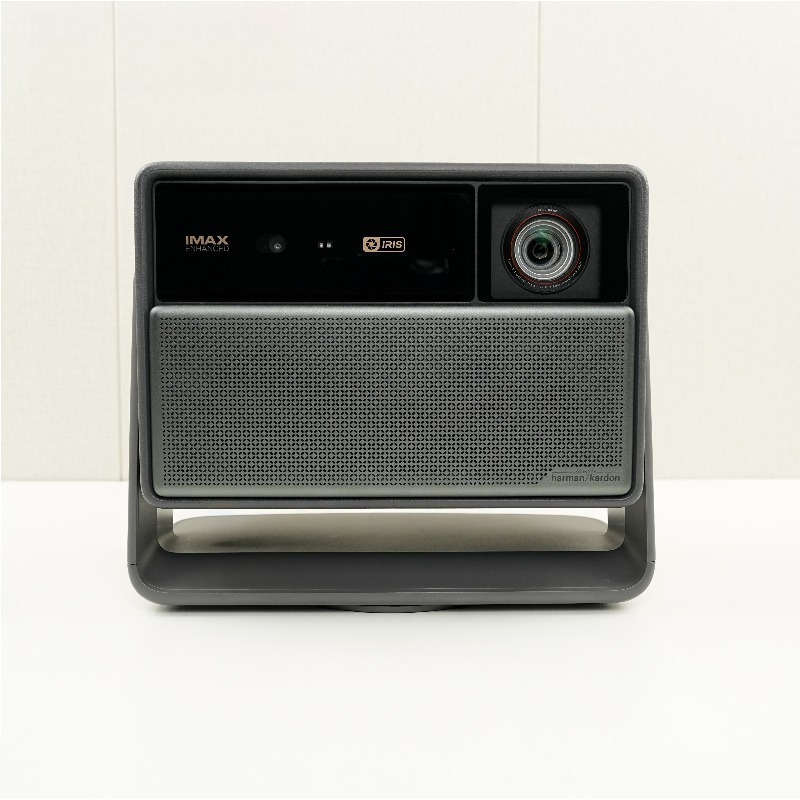 Max 4K UHD Projector 6800 ISO  - огляд і ціна Home Cinema Harman Kardon